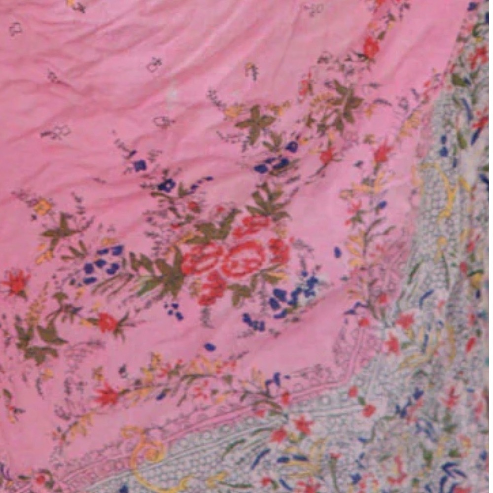 Magnolia Pearl 🩶💕 Pink Floral Scarf 🤎🤍Heart Tassles NWT - Picture 6 of 10